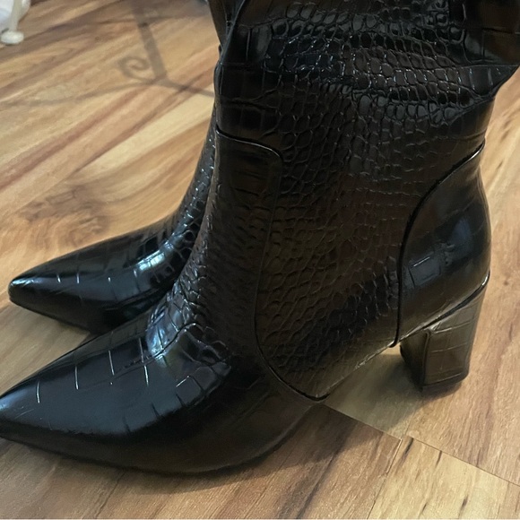 Women's Black Croc-Embossed Knee Boots - Picture 5 of 17